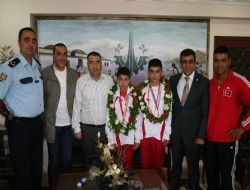 Şampiyonlara ödül yağmuru